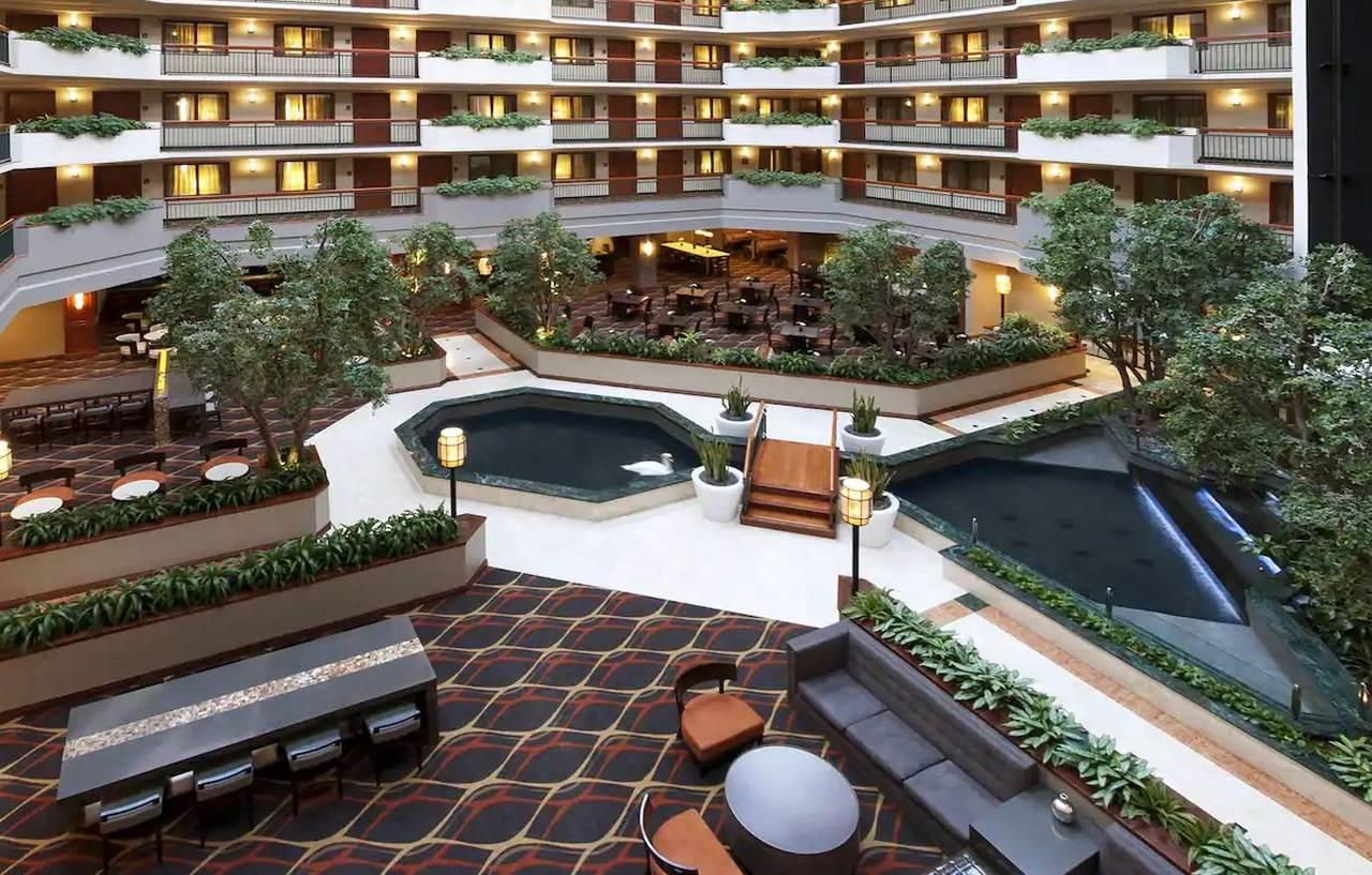 Embassy Suites By Hilton Dallas Near The Galleria Exteriér fotografie