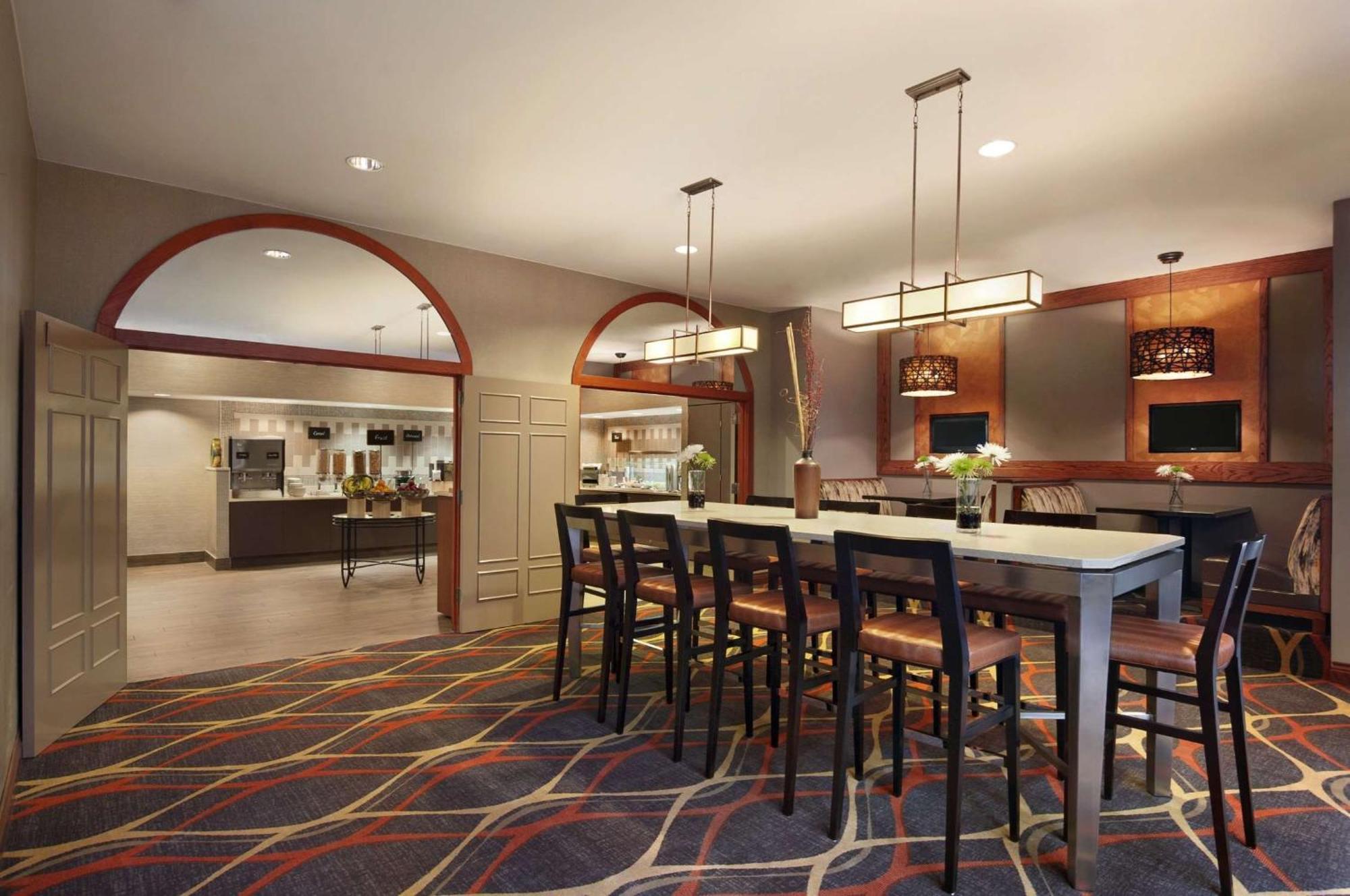 Embassy Suites By Hilton Dallas Near The Galleria Exteriér fotografie