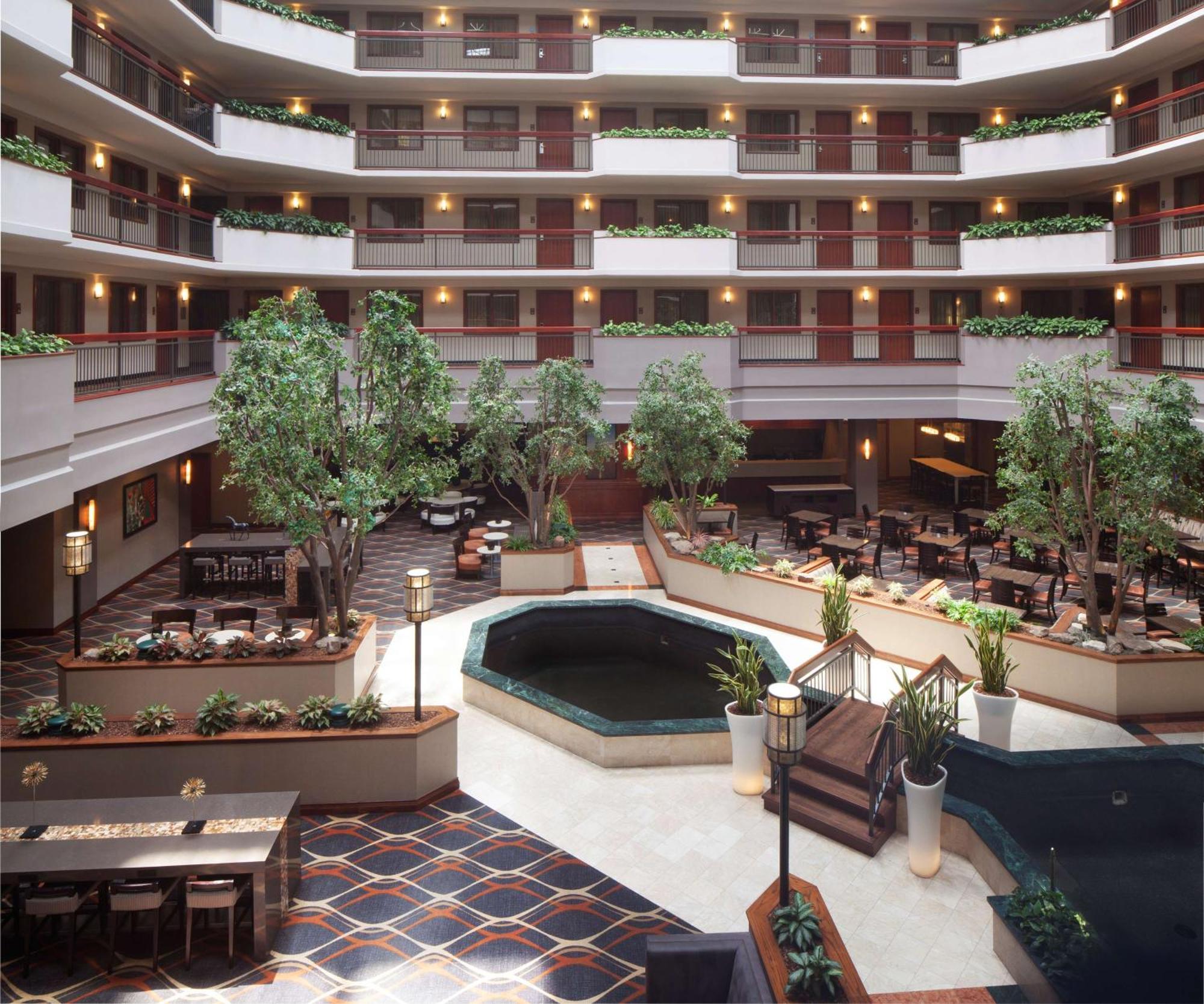 Embassy Suites By Hilton Dallas Near The Galleria Exteriér fotografie