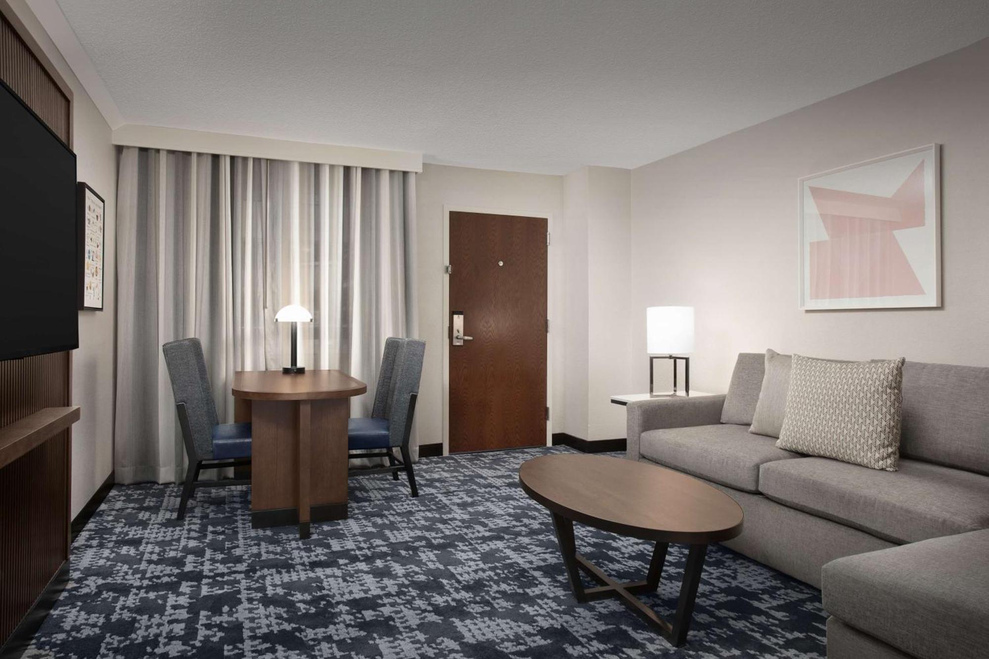 Embassy Suites By Hilton Dallas Near The Galleria Exteriér fotografie